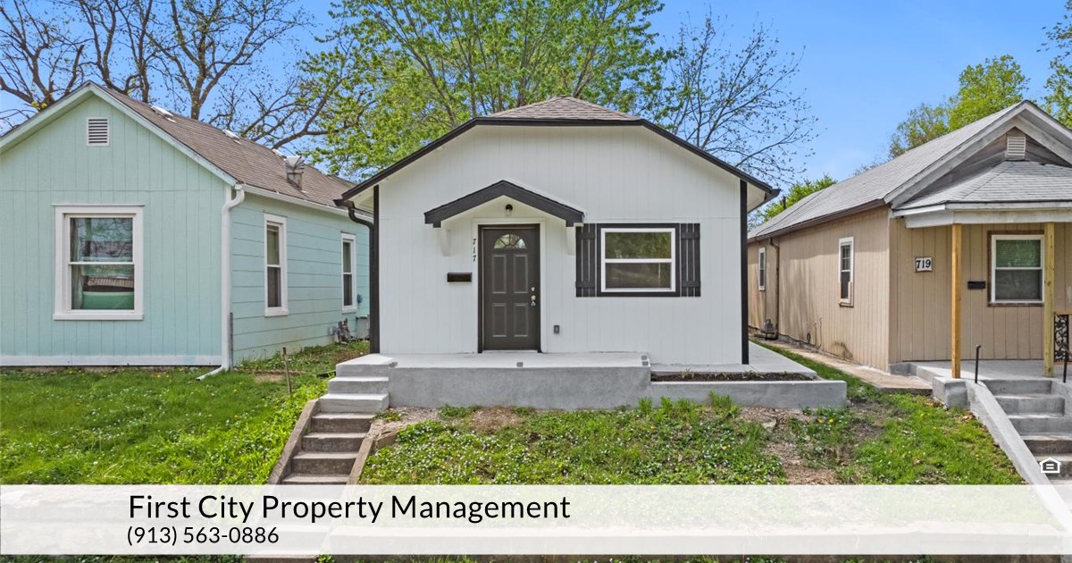 717 Cheyenne St, Leavenworth, KS 66048